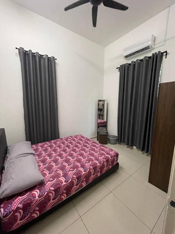 Bungalow Homestay Jasin Malacca Bagian luar foto